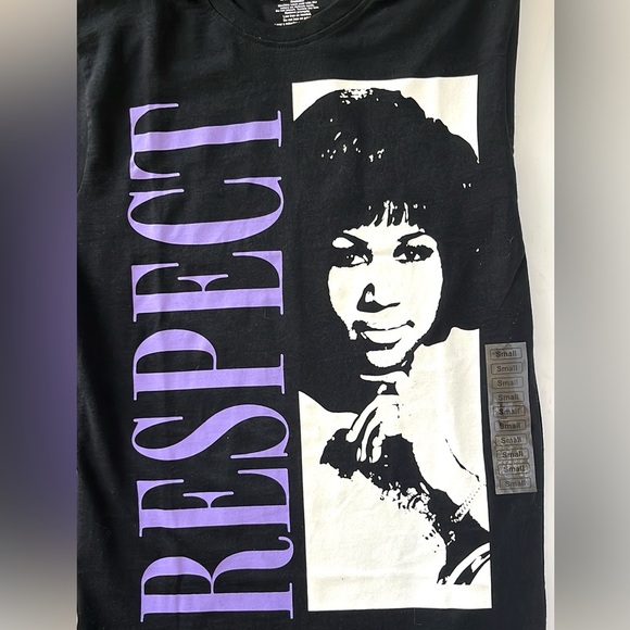 New Aretha Franklin RESPECT Bold Graphic Print Short Sleeve Tee Shirt Size S - Picture 4 of 8